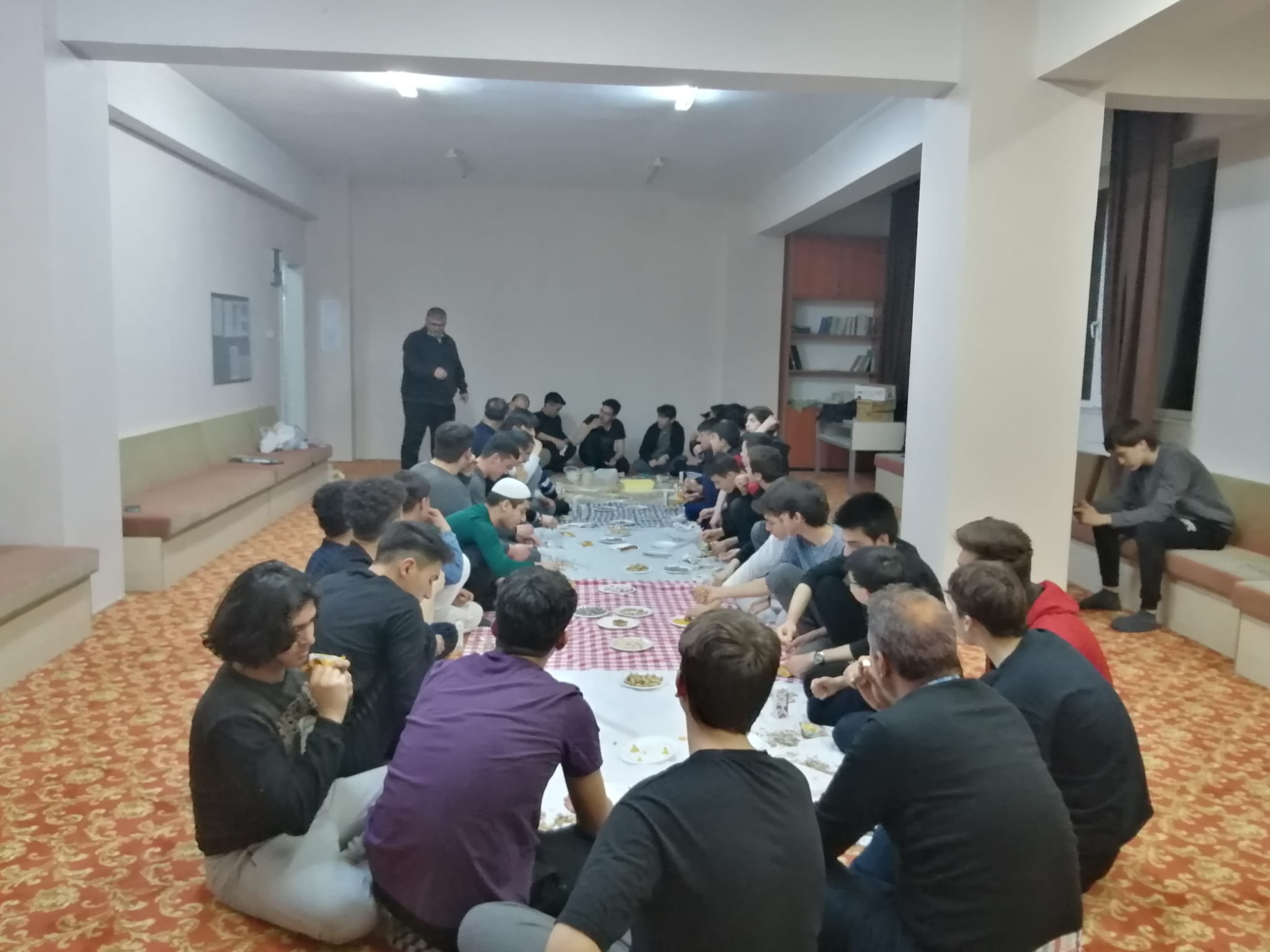 Servergazi Anadolu İmam Hatip Lisesi İyilikte Yarışıyor