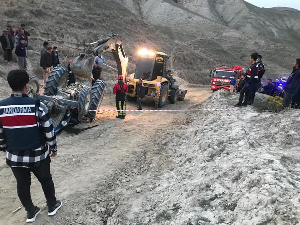 Sarayköy'de traktör kazası