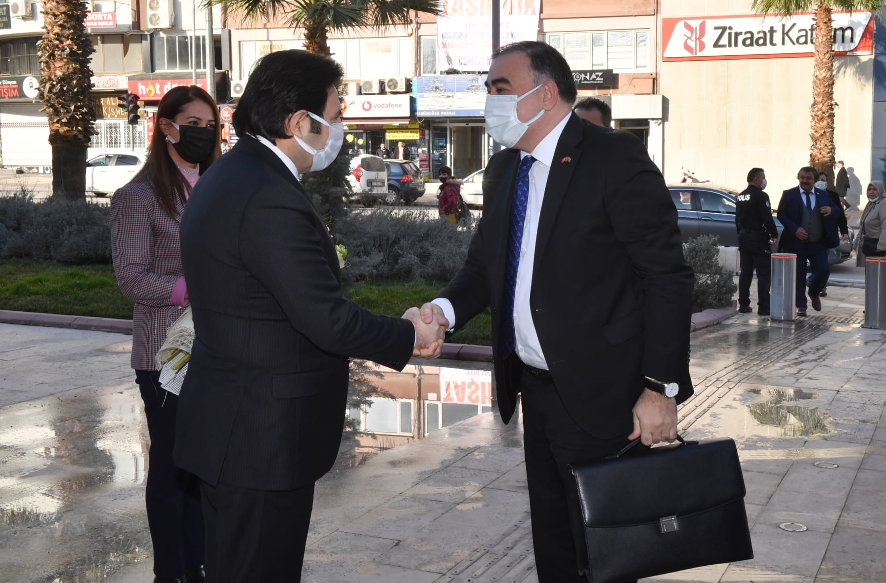 Azerbaycan Büyük Elçisi’nden Vali Vekili Adem Uslu’ya ziyaret