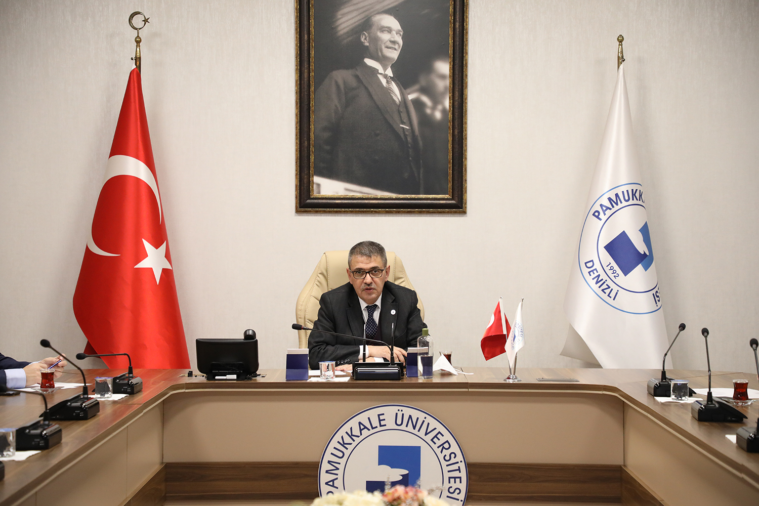 Rektör  Ahmet Kutluhan