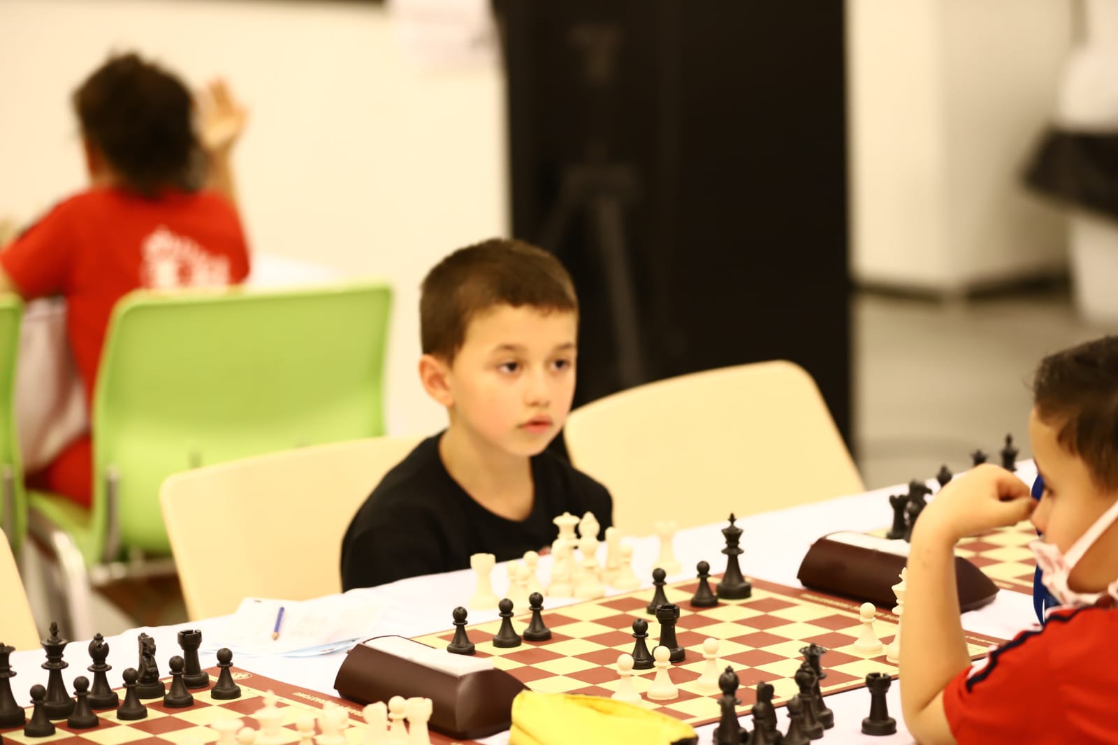 23 Nisan Satranç Turnuvasına Coşkulu Katılım