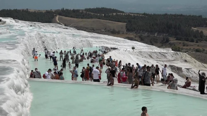 Beyaz cennet Pamukkale'ye gelen ziyaretçi sayısı 5 kat arttı