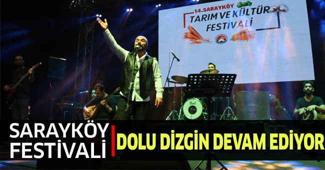 Festivalde Sarayköy’ün erik, koç ve buzağı enleri seçildi, akşam ise konserle şenlendi