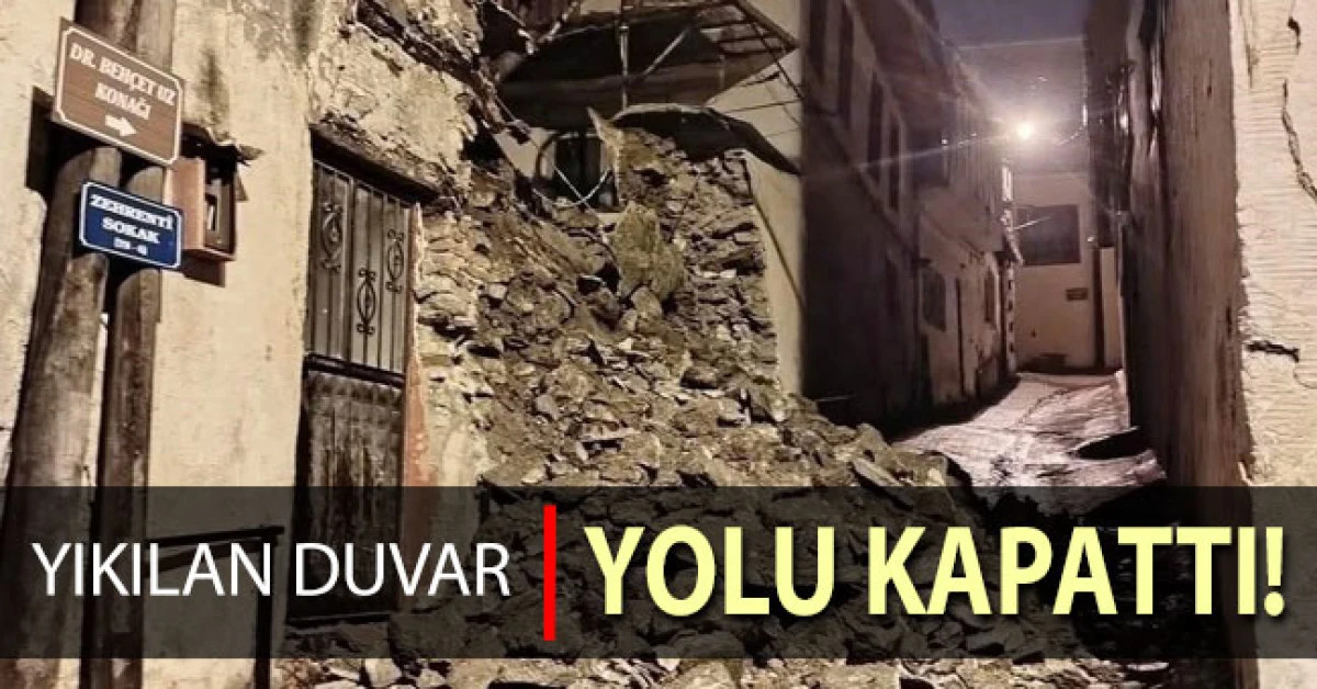 Yıkılan istinat duvarı yolu kapattı